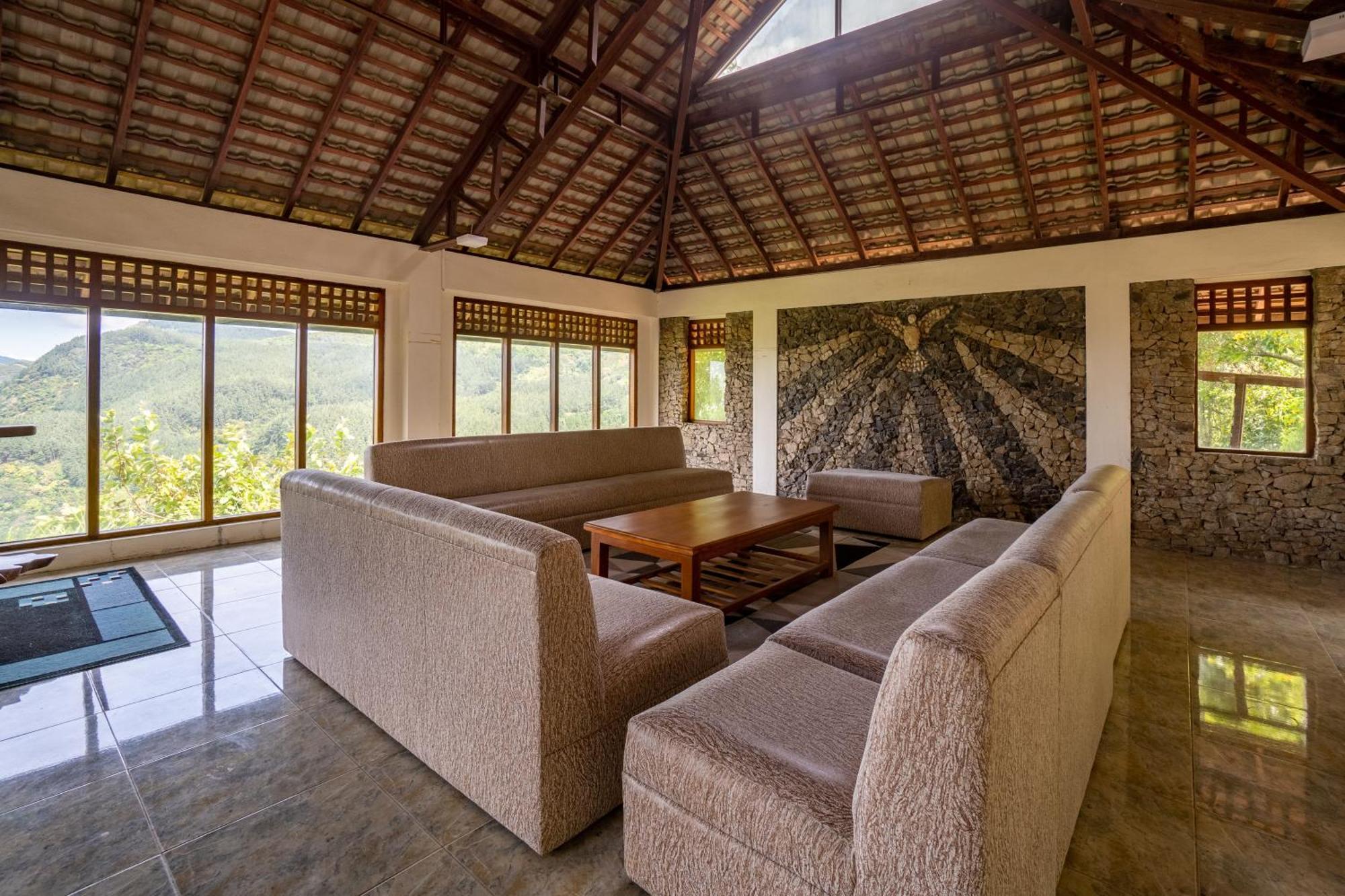Shanthi Uyana Kandy Buitenkant foto