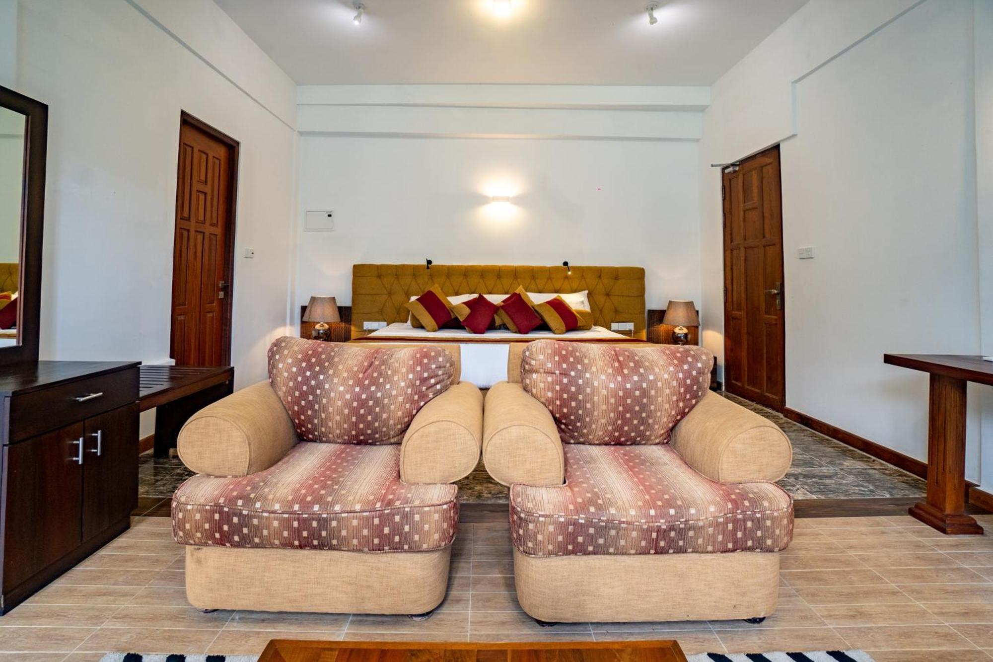Shanthi Uyana Kandy Buitenkant foto
