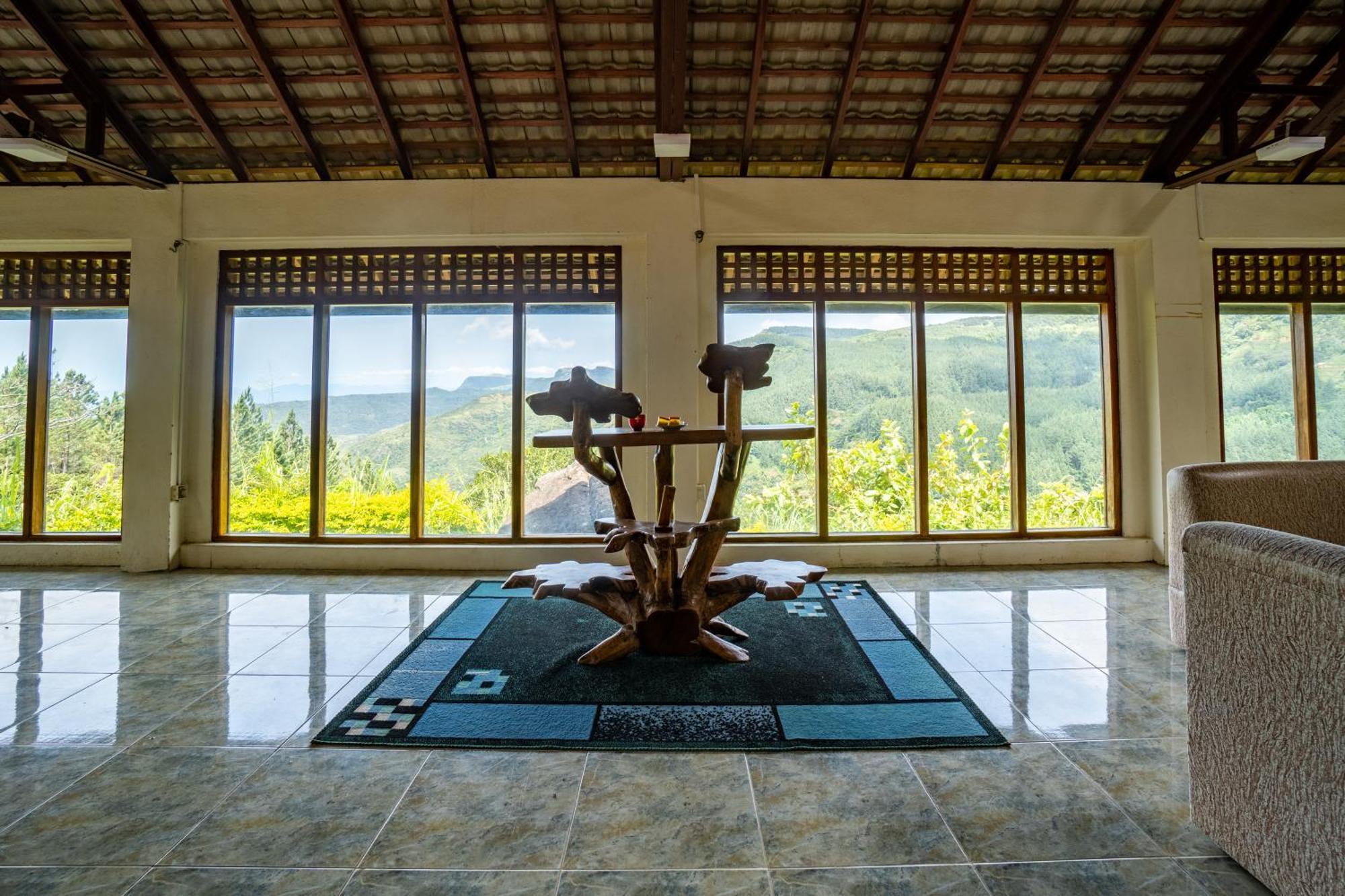 Shanthi Uyana Kandy Buitenkant foto