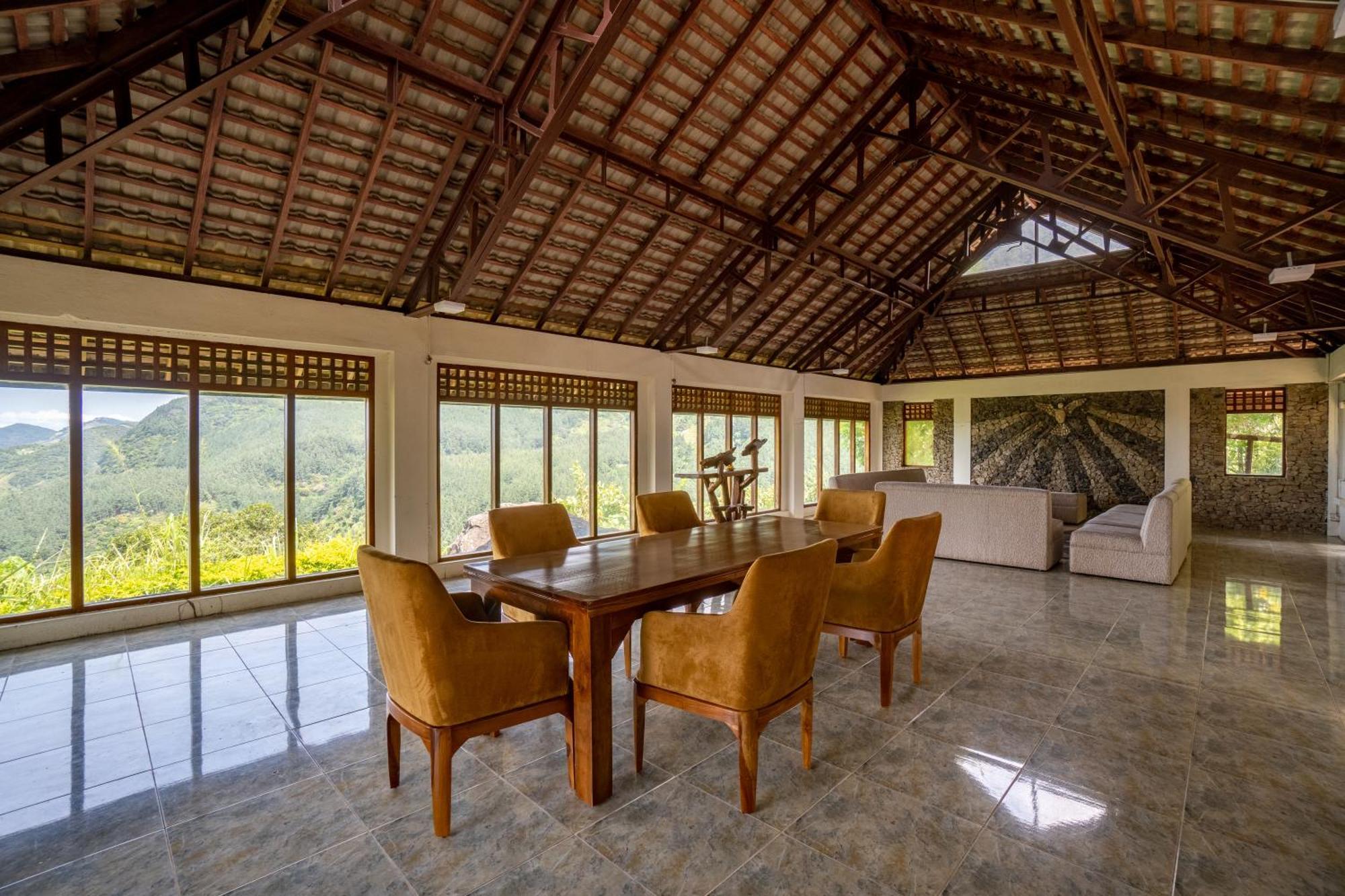 Shanthi Uyana Kandy Buitenkant foto
