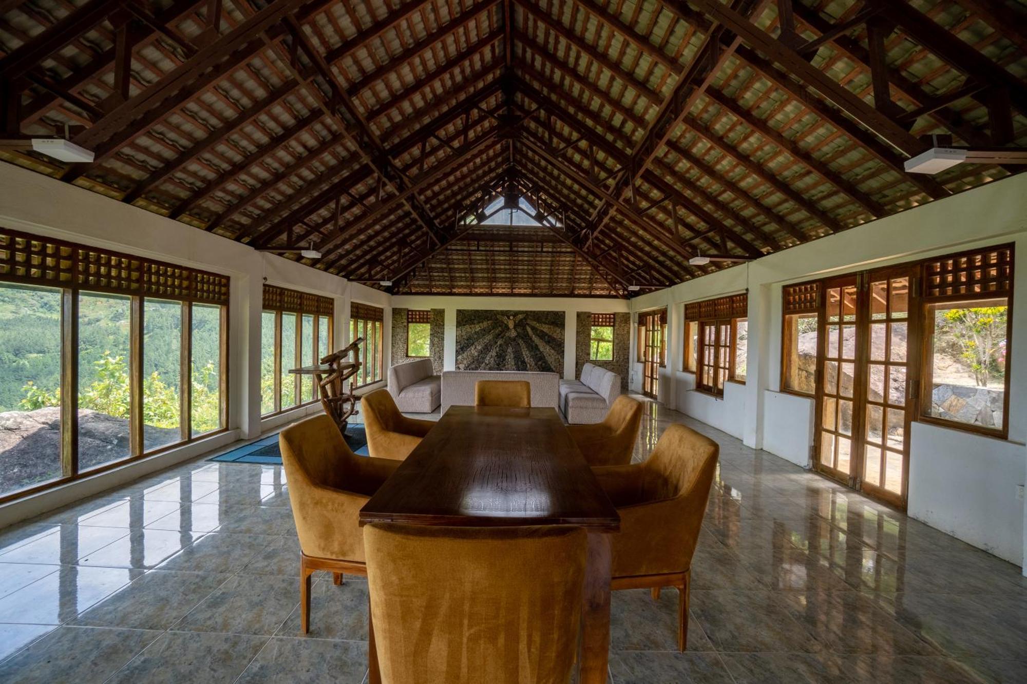 Shanthi Uyana Kandy Buitenkant foto