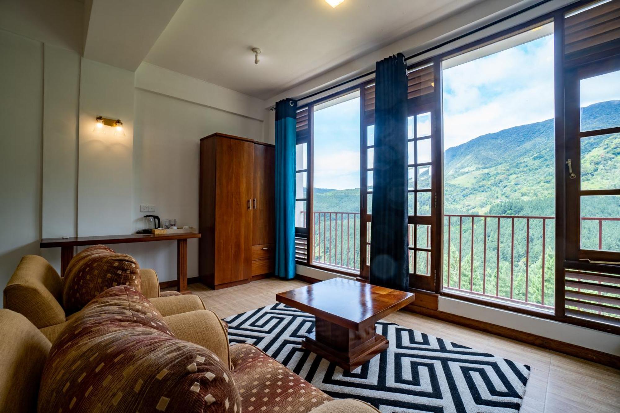 Shanthi Uyana Kandy Buitenkant foto