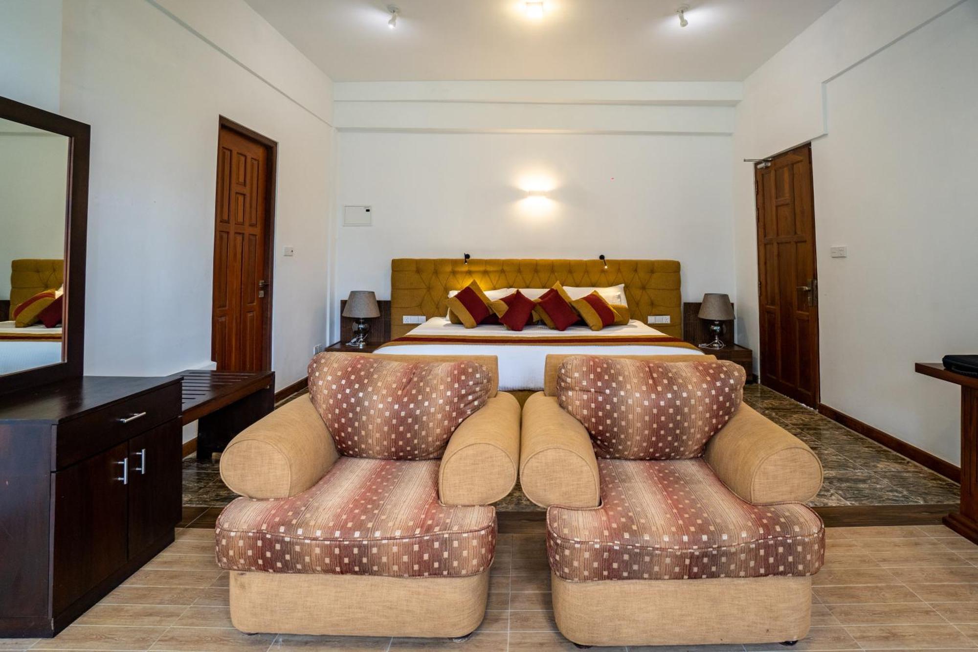 Shanthi Uyana Kandy Buitenkant foto